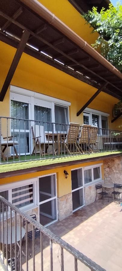Levendula Apartmanhaz Хайдусобосло Экстерьер фото